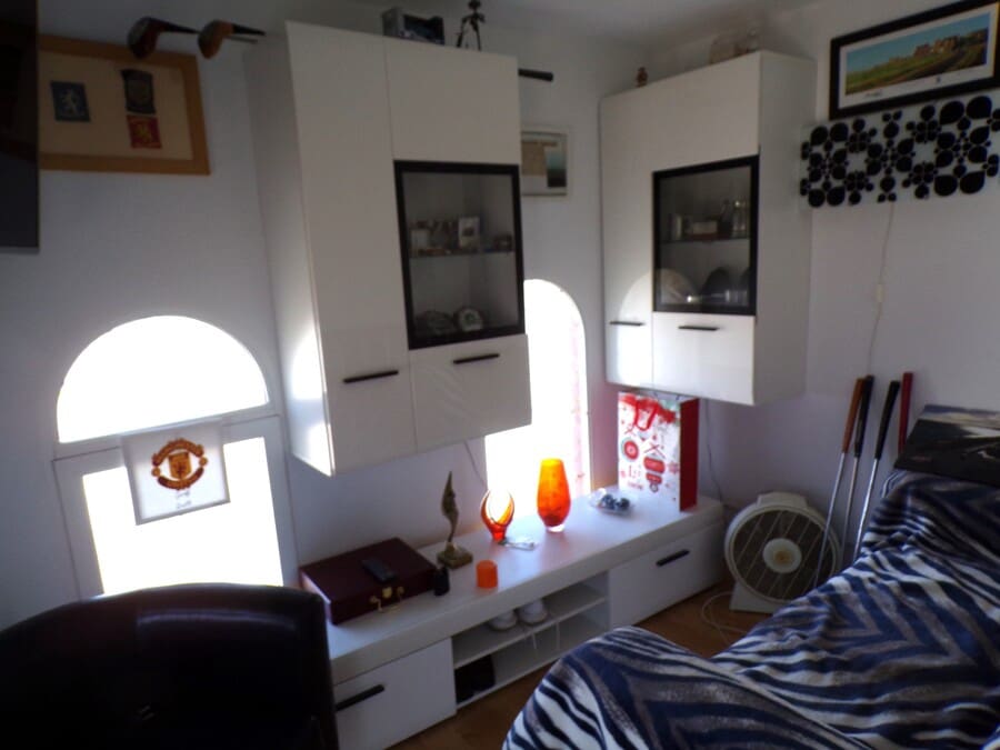 3 soverom Villa til salgs i Cabo Roig med svømmebasseng garasje - € 349 995 (Ref: 9436763)