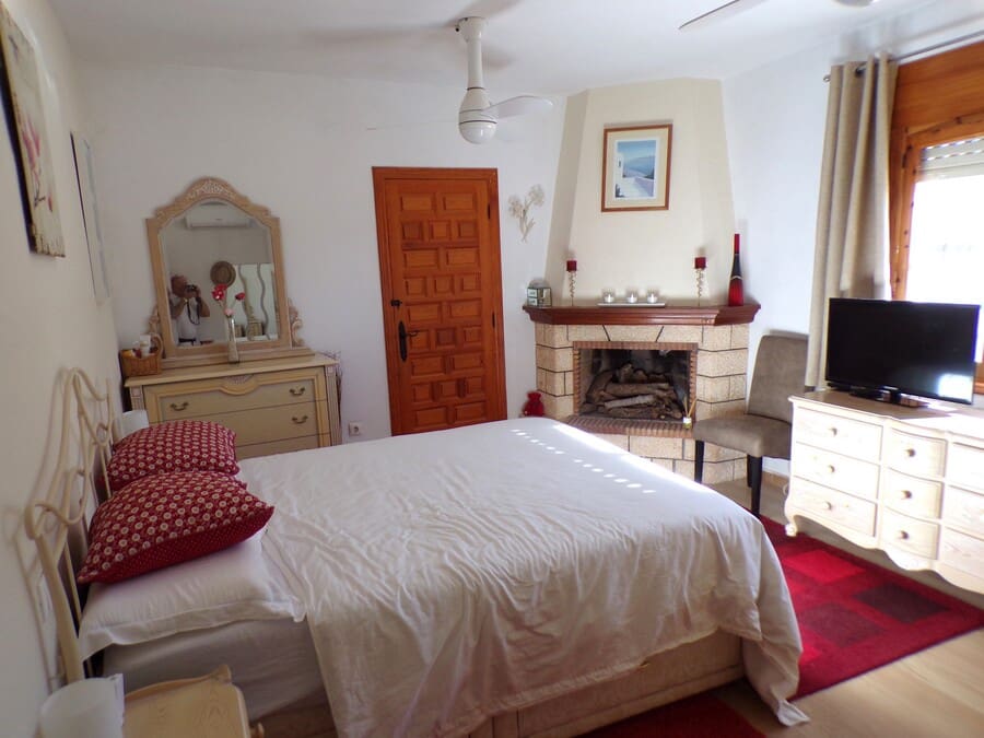 3 soveværelse Villa til salg i Villamartin med swimmingpool - € 320.000 (Ref: 9436767)