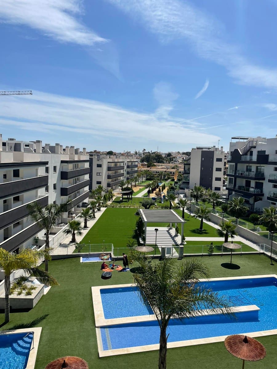2 bedroom Apartment for sale in Orihuela Costa with pool garage - € 330,000 (Ref: 9436768)