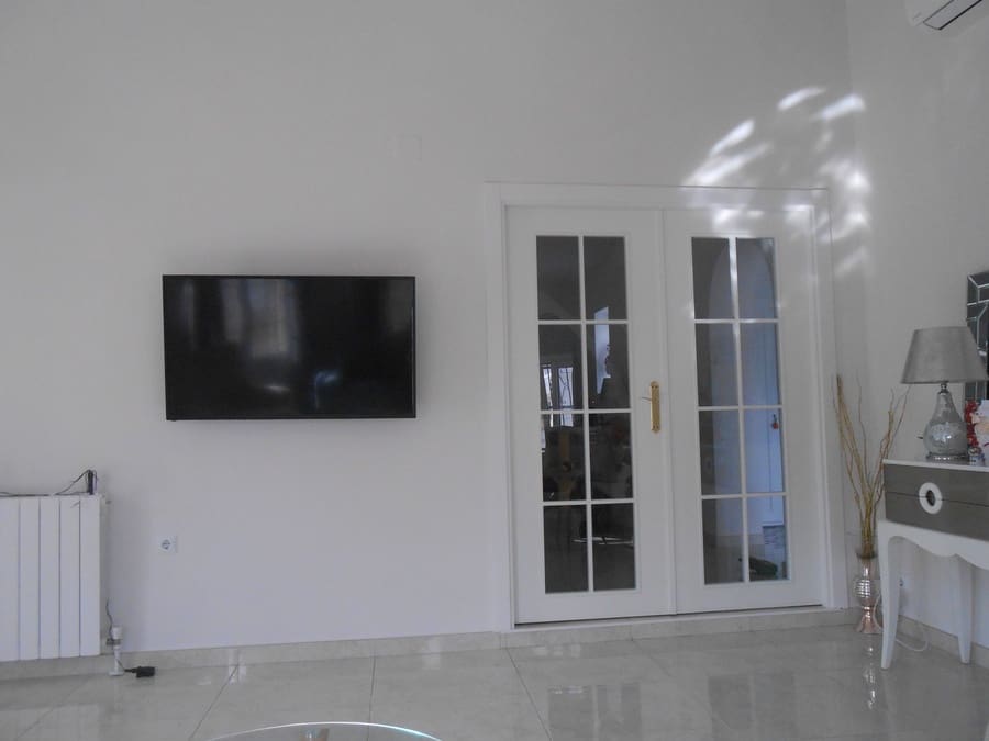 3 bedroom Villa for sale in Villamartin with pool - € 375,000 (Ref: 9436773)