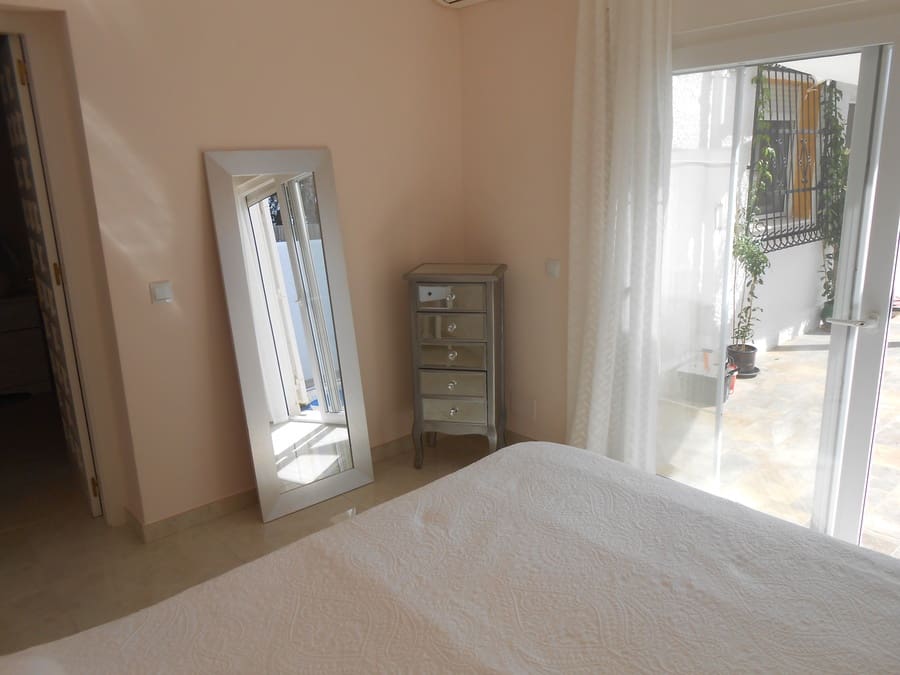 3 bedroom Villa for sale in Villamartin with pool - € 375,000 (Ref: 9436773)