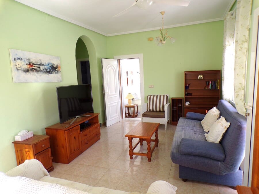 3 soveværelse Villa til salg i Villamartin med swimmingpool garage - € 399.000 (Ref: 9436775)