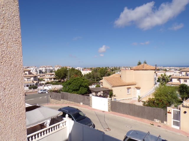 3 soveværelse Villa til salg i Villamartin, Orihuela med swimmingpool garage - € 399.000 (Ref: 9436775)