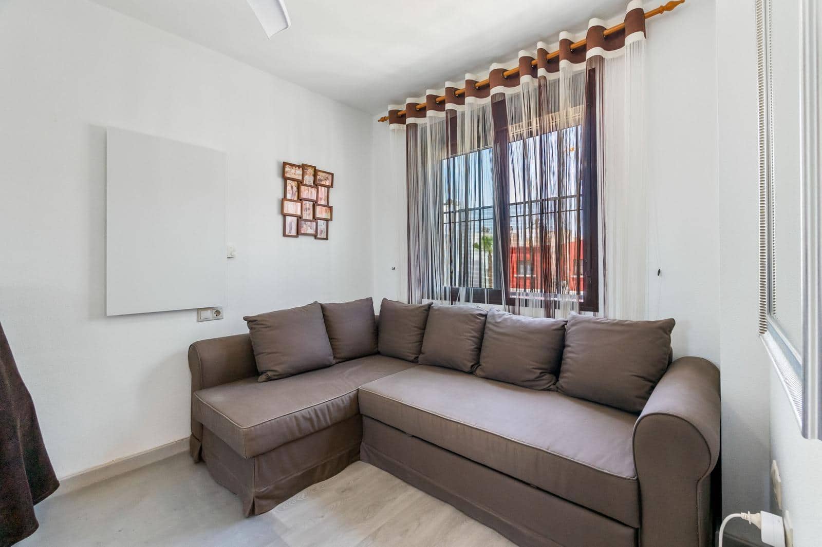 3 slaapkamer Huis te koop in Torrevieja met zwembad - € 319.000 (Ref: 9436784)