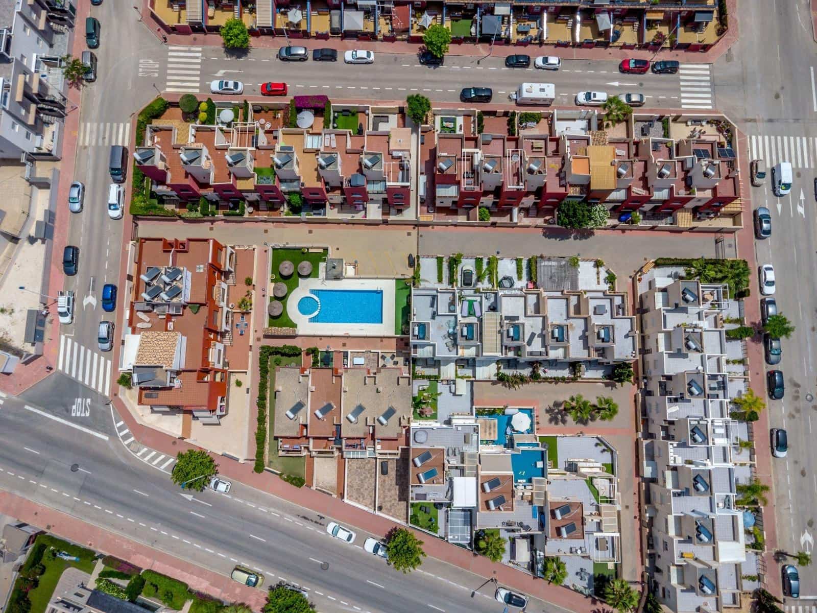 3 slaapkamer Huis te koop in Torrevieja met zwembad - € 319.000 (Ref: 9436784)