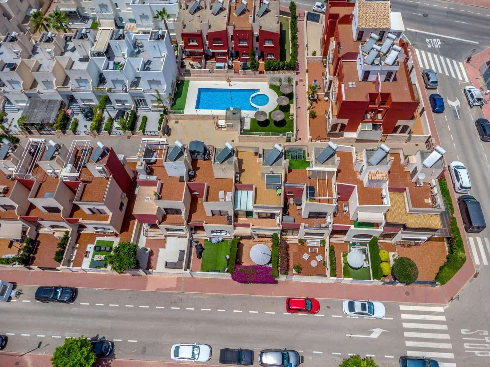 3 slaapkamer Huis te koop in Torrevieja met zwembad - € 319.000 (Ref: 9436784)