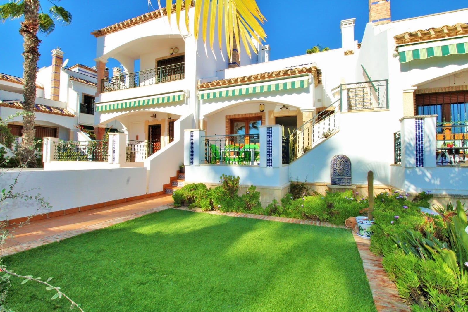 3 bedroom Bungalow for sale in Villamartin with pool - € 229,000 (Ref: 9443758)