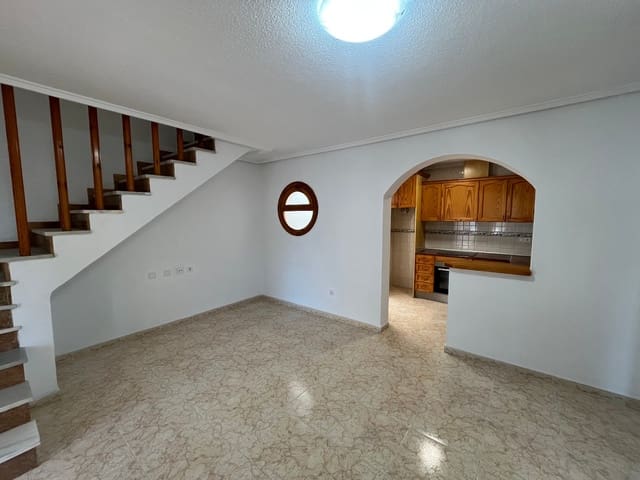3 slaapkamer Huis te koop in Punta Prima, Orihuela met zwembad - € 210.000 (Ref: 9444571)