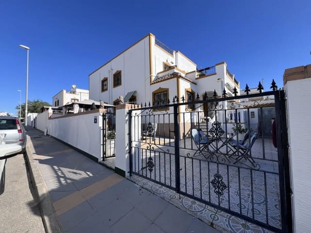 3 soveværelse Byhus til salg i Vistabella, Orihuela med swimmingpool - € 179.900 (Ref: 9447315)