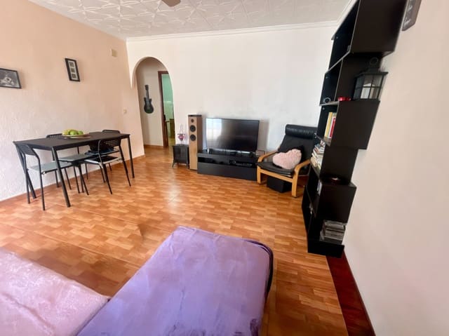 2 soverom Kjedet enebolig til salgs i Torrevieja - € 129 999 (Ref: 9456360)