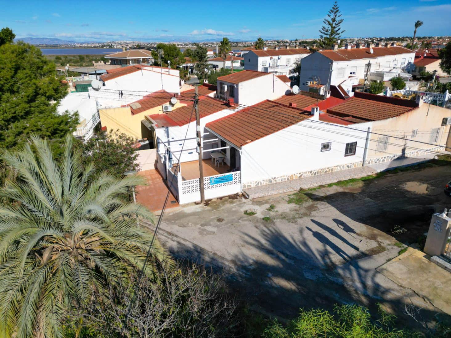 2 soveværelse Byhus til salg i Torrevieja med swimmingpool - € 129.999 (Ref: 9456360)