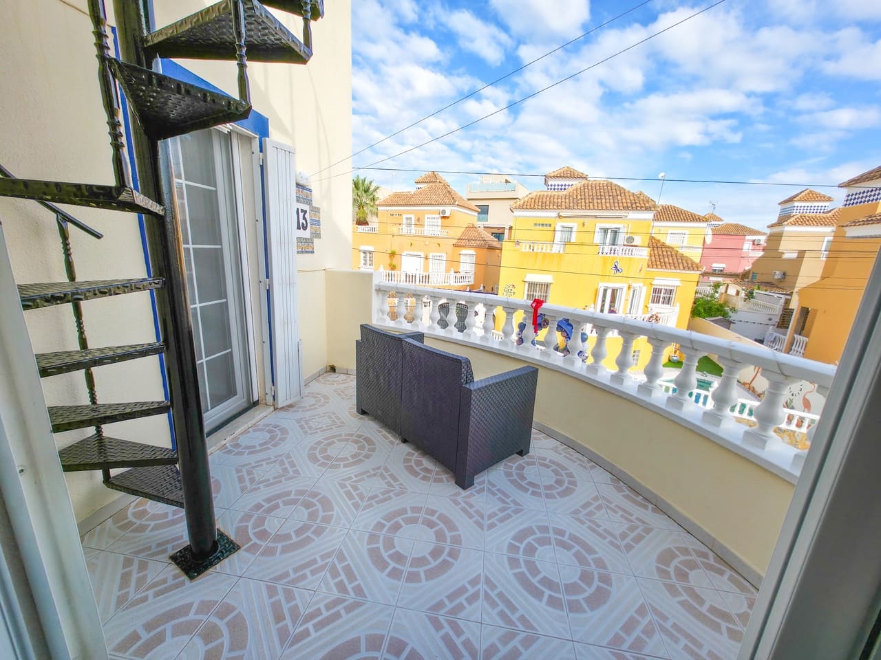 3 makuuhuone Huvila myytävänä paikassa Villamartin mukana 
autotalli - 269 995 € (Ref: 9471059)