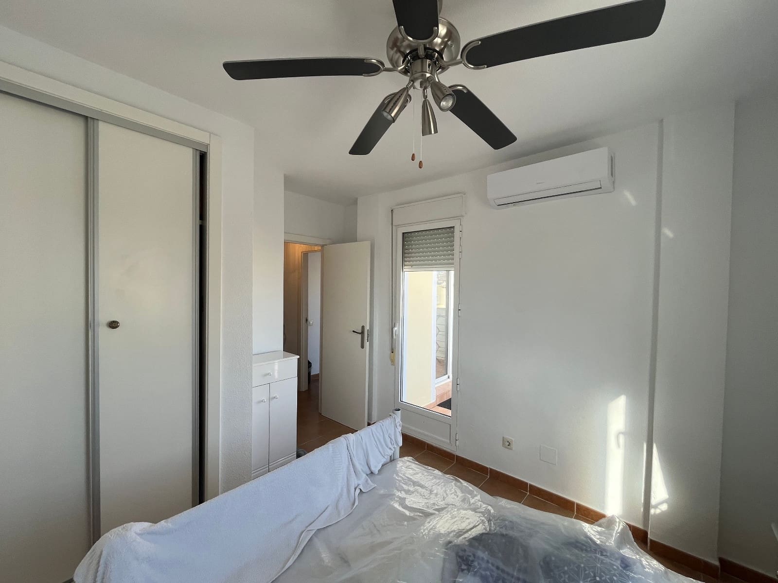 3 bedroom Townhouse for sale in Villamartin with pool - € 175,000 (Ref: 9481457)