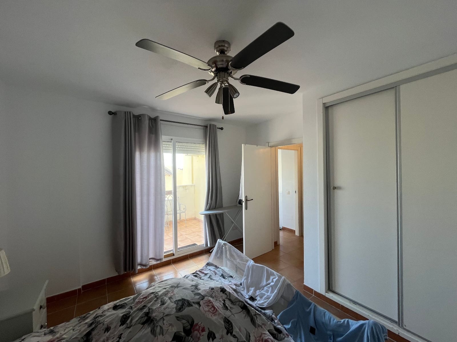 3 bedroom Townhouse for sale in Villamartin with pool - € 175,000 (Ref: 9481457)