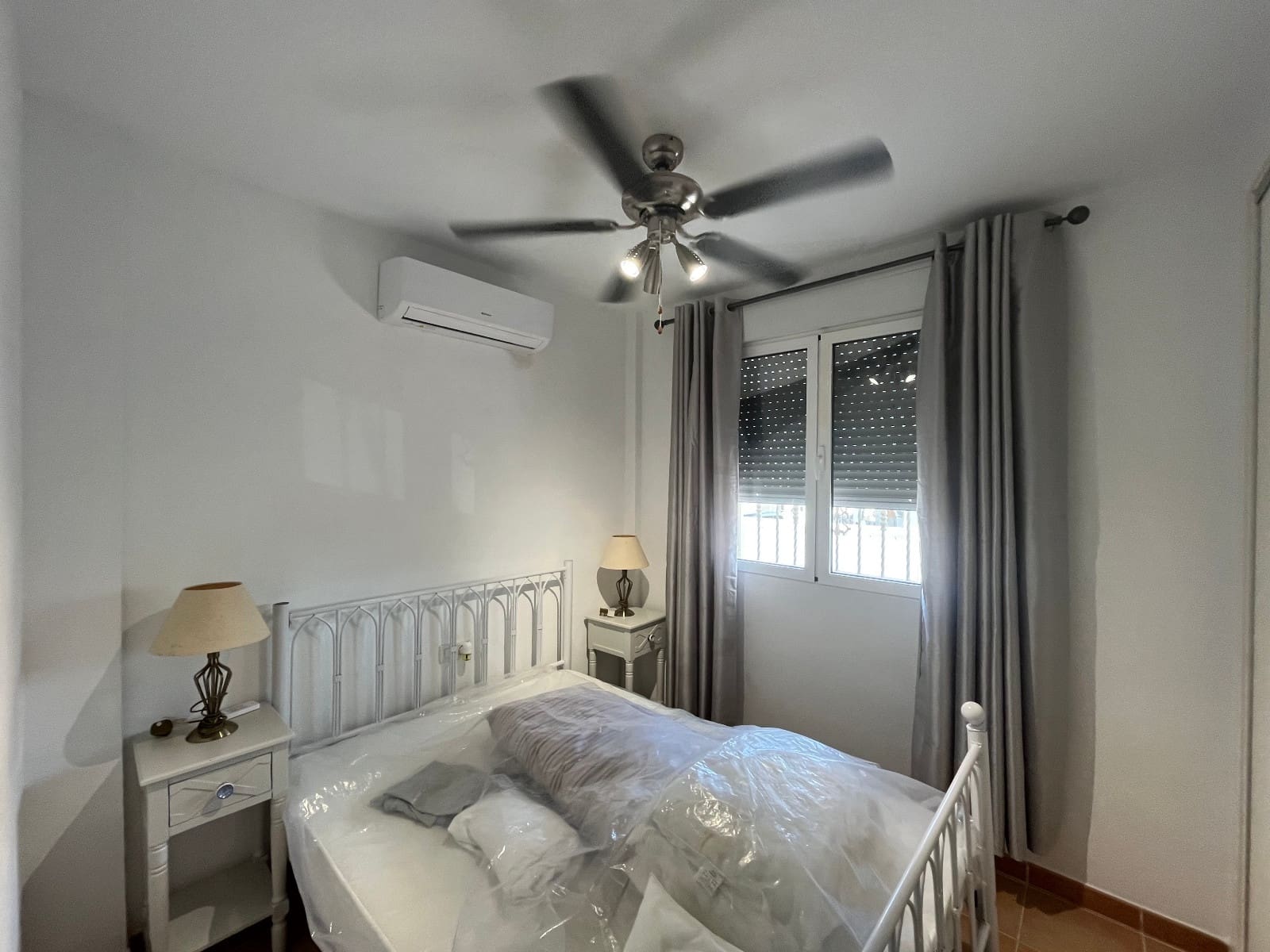 3 bedroom Townhouse for sale in Villamartin with pool - € 175,000 (Ref: 9481457)