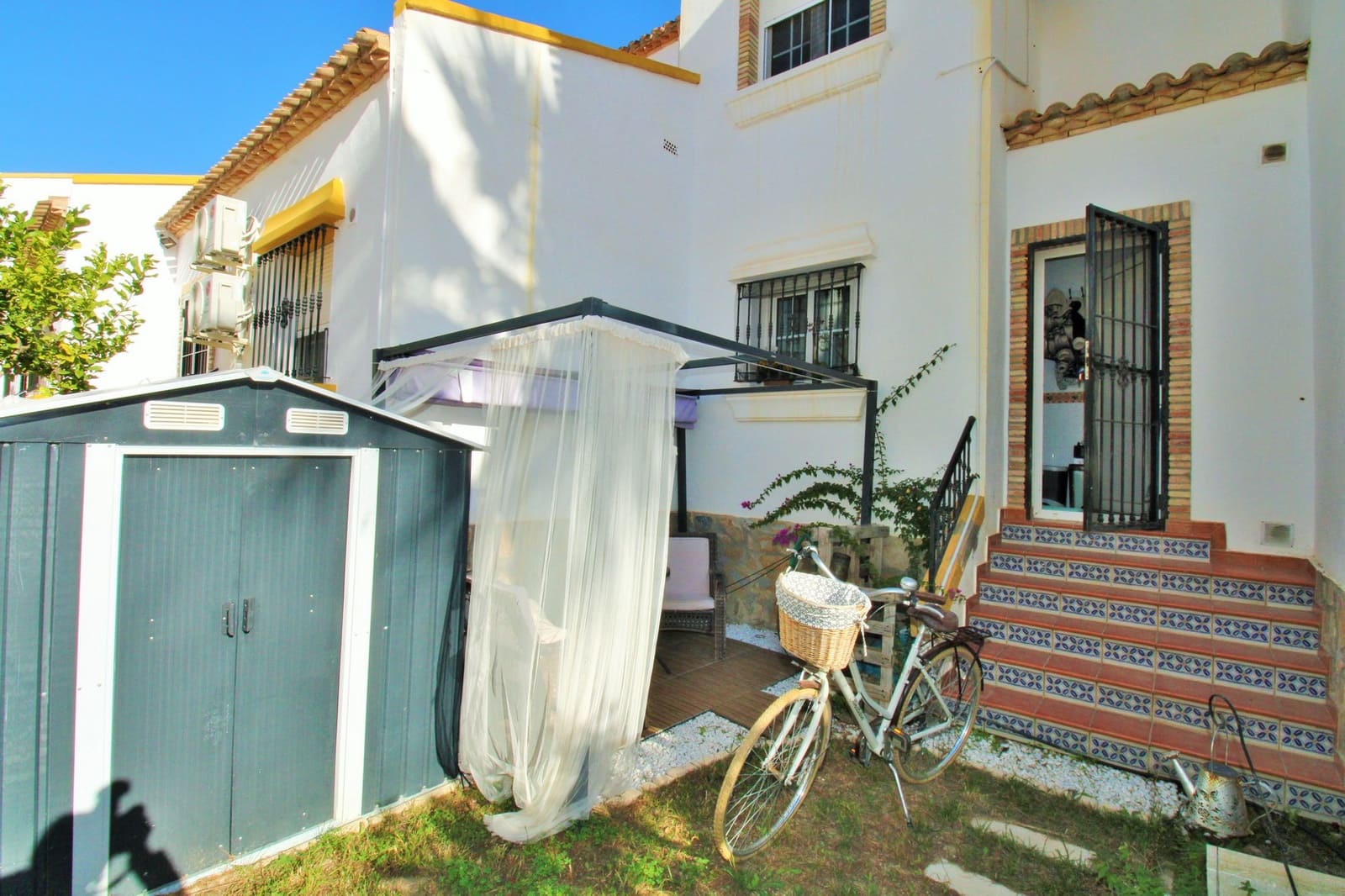 2 bedroom Townhouse for sale in Villamartin with pool - € 229,995 (Ref: 9499555)