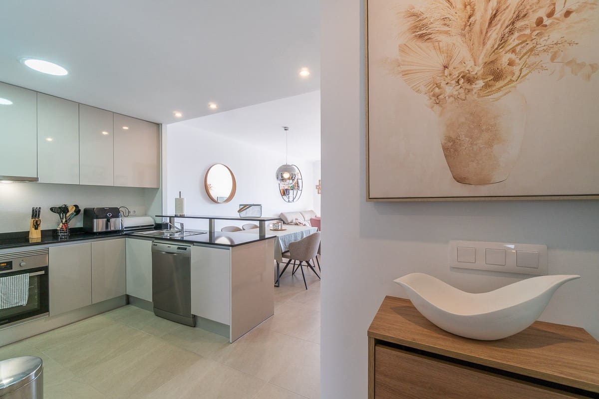 2 soverom Leilighet til salgs i Orihuela Costa med svømmebasseng - € 399 000 (Ref: 9499892)