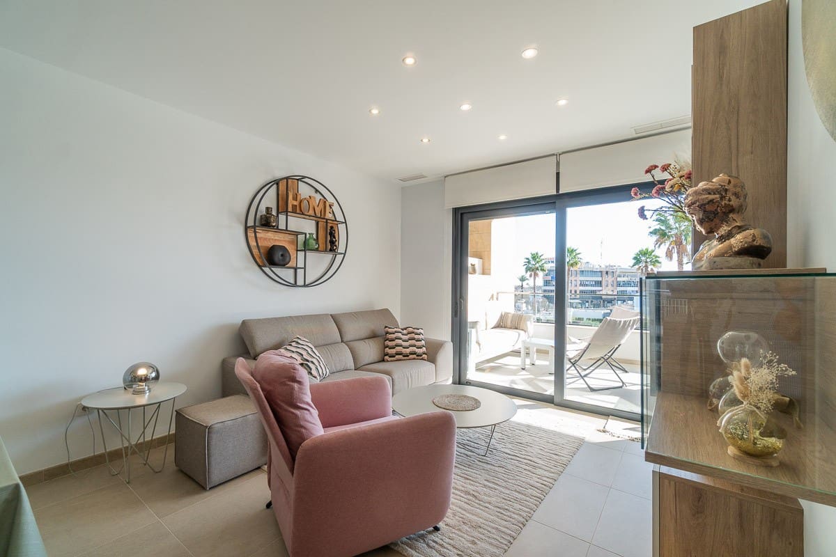 2 soverom Leilighet til salgs i Orihuela Costa med svømmebasseng - € 399 000 (Ref: 9499892)