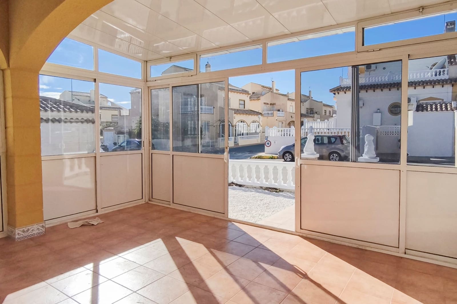 Bungalow de 3 habitaciones en Orihuela Costa en venta con piscina - 210.000 € (Ref: 9500136)
