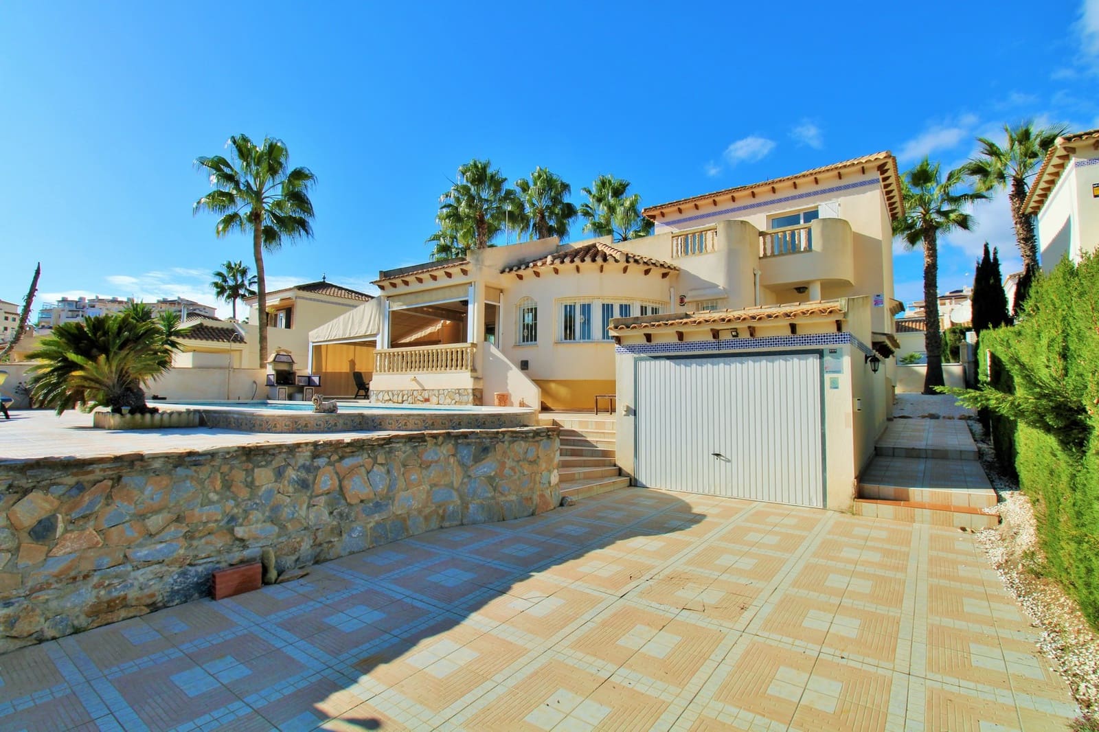 3 bedroom Villa for sale in Las Ramblas Golf with pool - € 465,000 (Ref: 9500148)