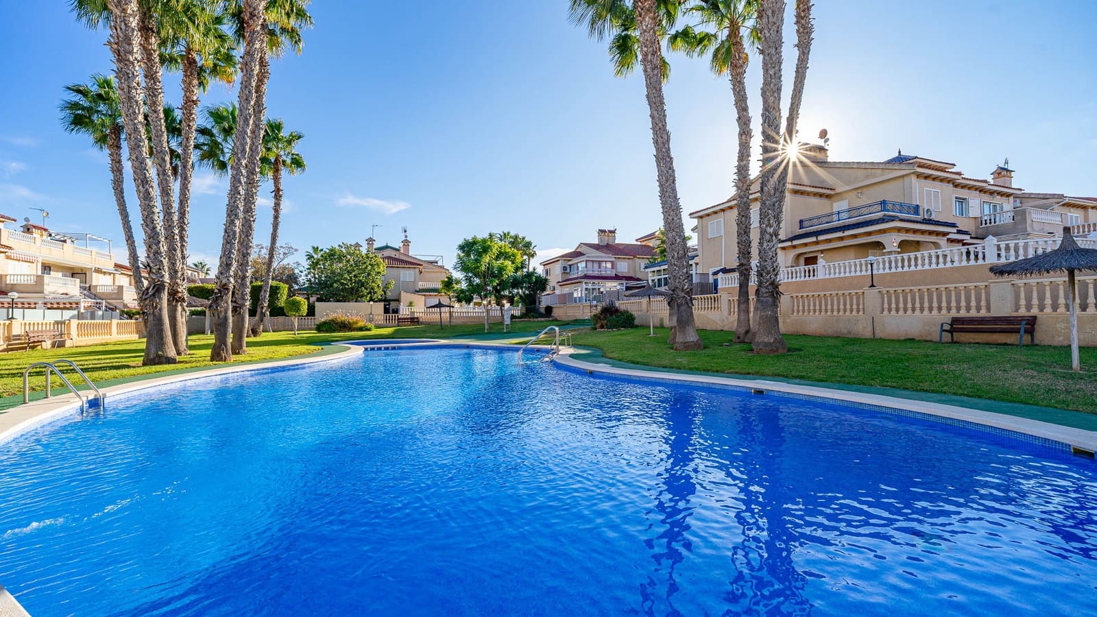 Apartamento de 1 habitación en Orihuela Costa en venta con piscina garaje - 162.000 € (Ref: 9500419)