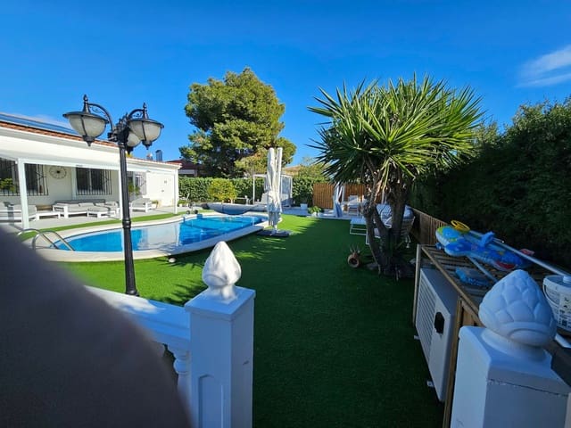 4 camera da letto Villa in vendita in La Marina, Elche / Elx con piscina garage - 520.000 € (Rif: 9500422)