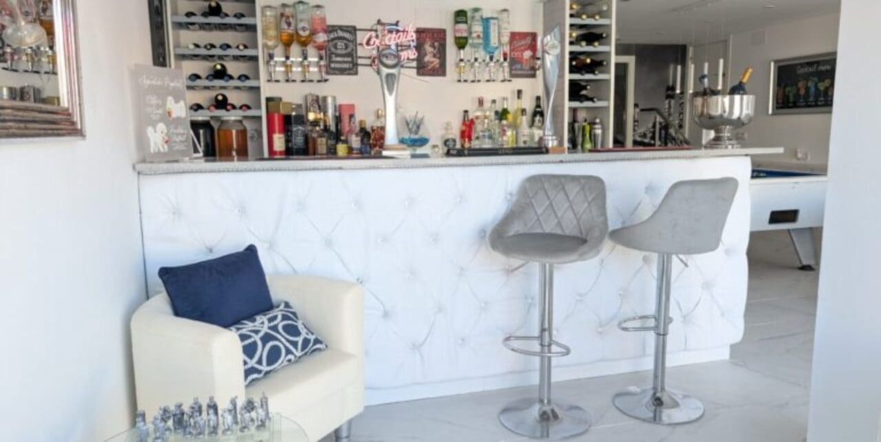 3 slaapkamer Villa te koop in Villamartin met zwembad - € 489.900 (Ref: 9500424)