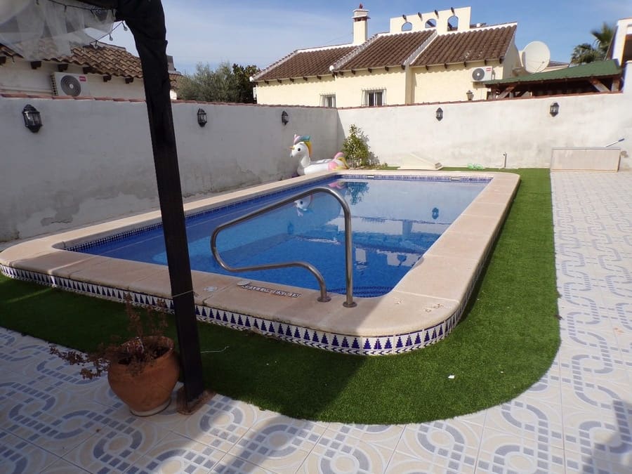 3 chambre Villa/Maison à vendre à San Miguel de Salinas avec piscine - 375 000 € (Ref: 9521851)