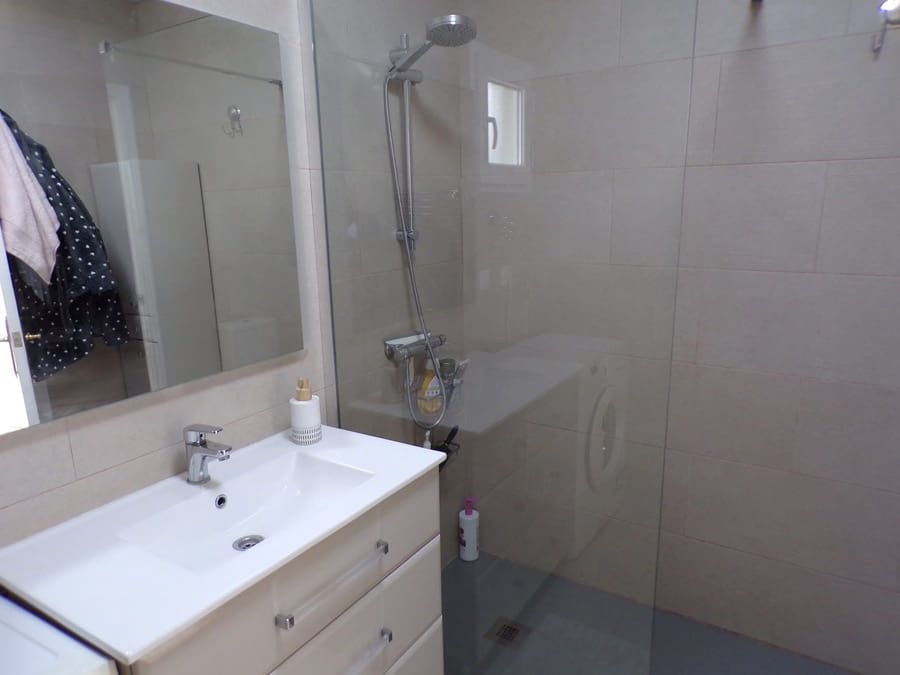 3 chambre Villa/Maison à vendre à San Miguel de Salinas avec piscine - 375 000 € (Ref: 9521851)