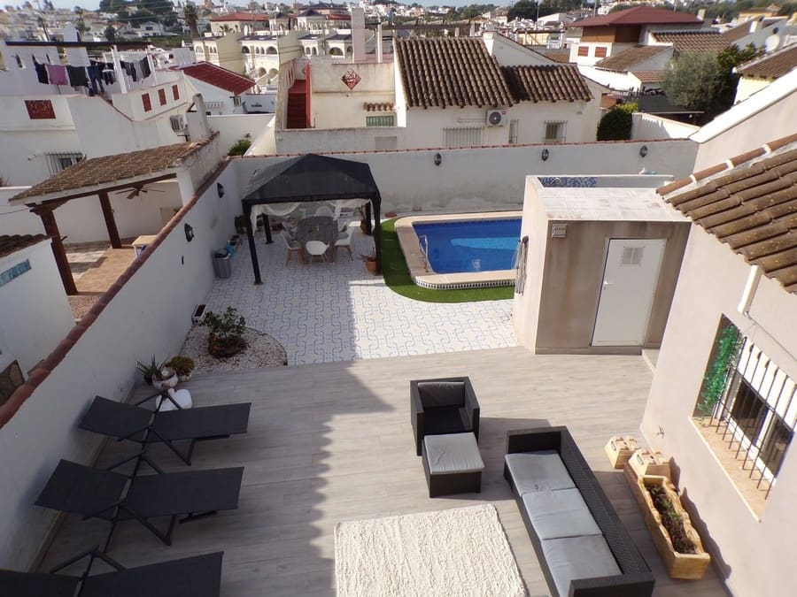 3 chambre Villa/Maison à vendre à San Miguel de Salinas avec piscine - 375 000 € (Ref: 9521851)
