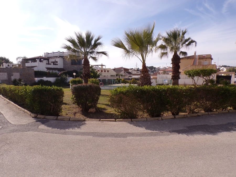 3 chambre Villa/Maison à vendre à San Miguel de Salinas avec piscine - 375 000 € (Ref: 9521851)