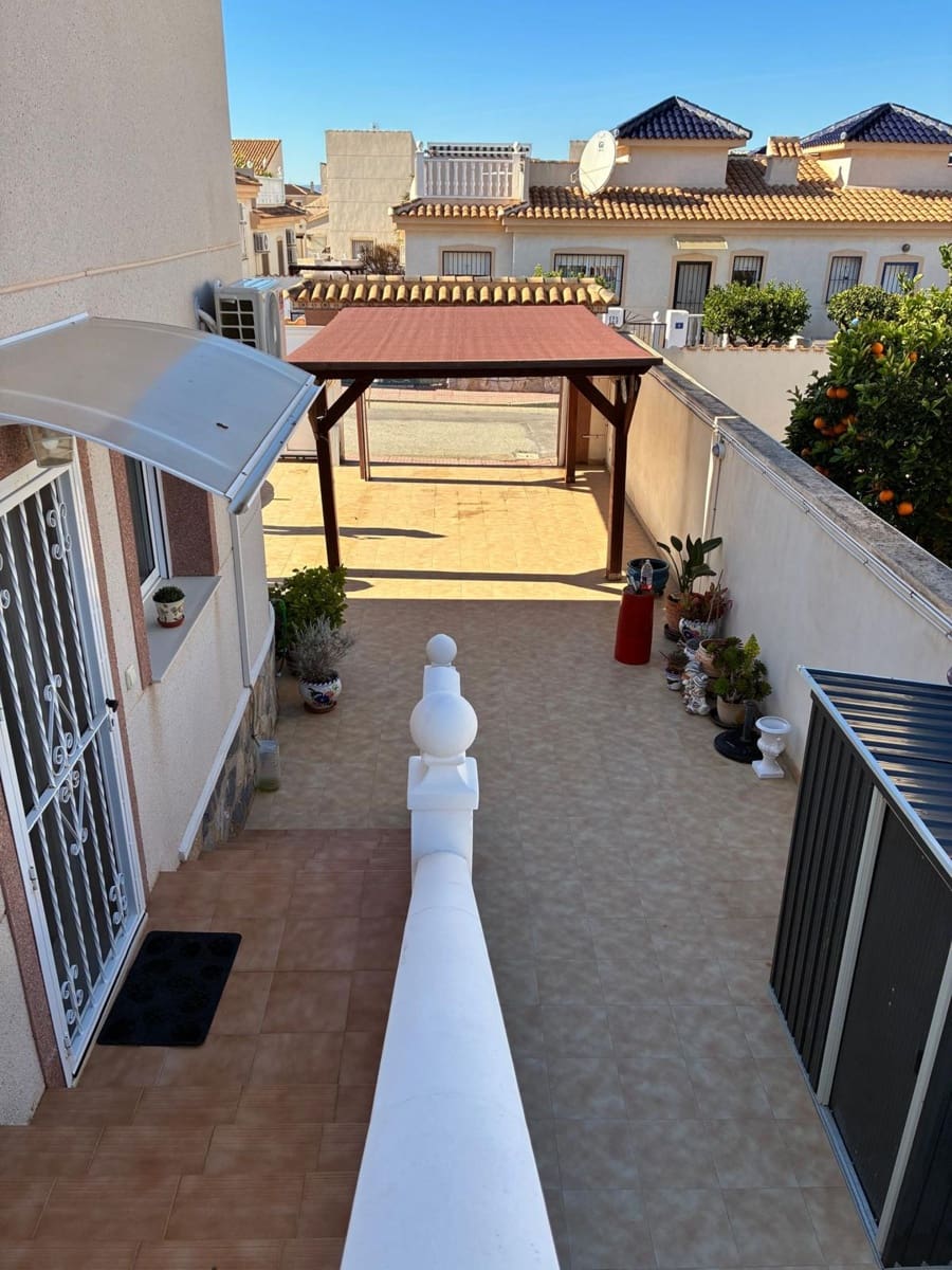 3 bedroom Villa for sale in Rojales with pool - € 298,500 (Ref: 9521854)
