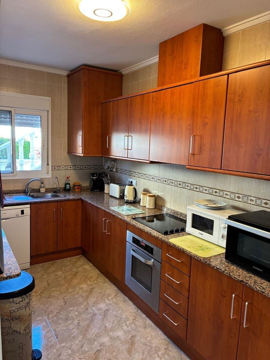 3 bedroom Villa for sale in Rojales with pool - € 298,500 (Ref: 9521854)