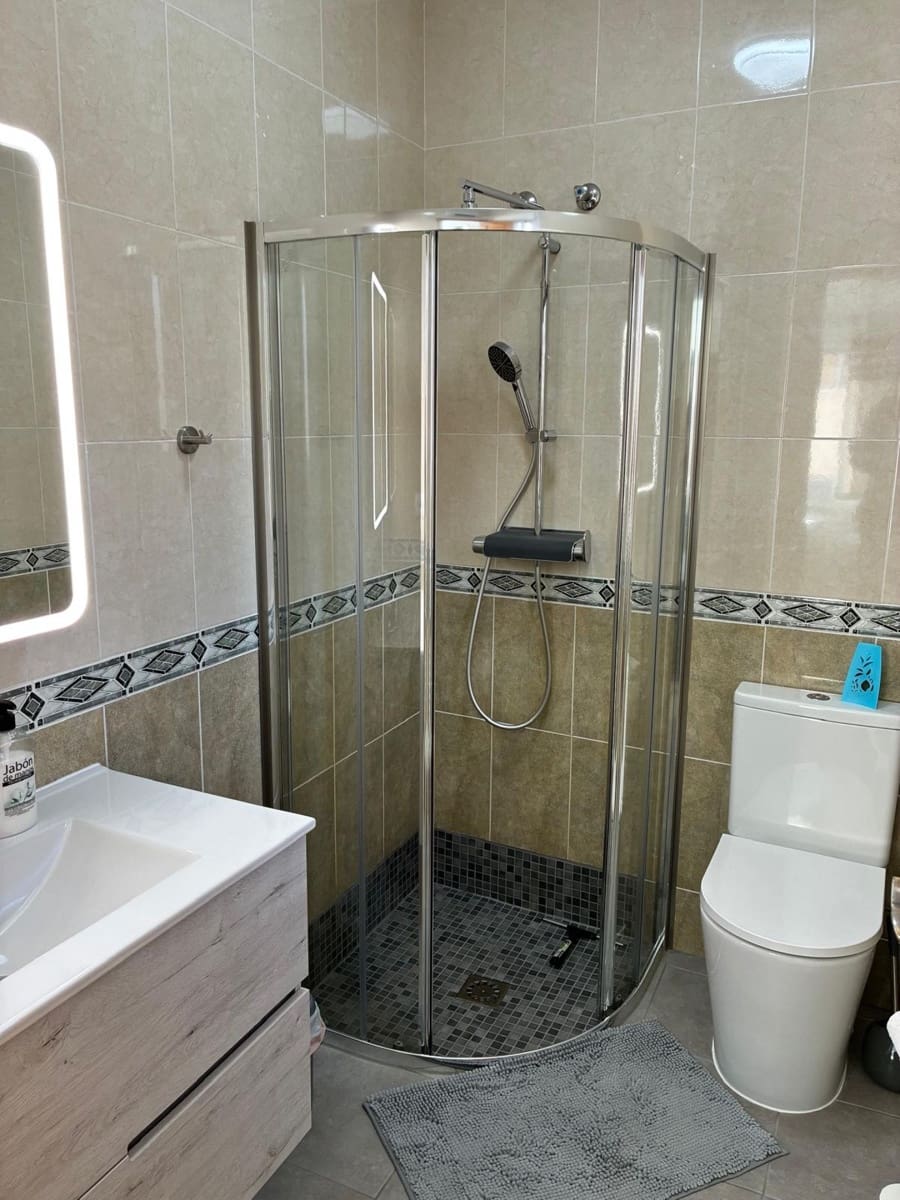 3 bedroom Villa for sale in Rojales with pool - € 298,500 (Ref: 9521854)