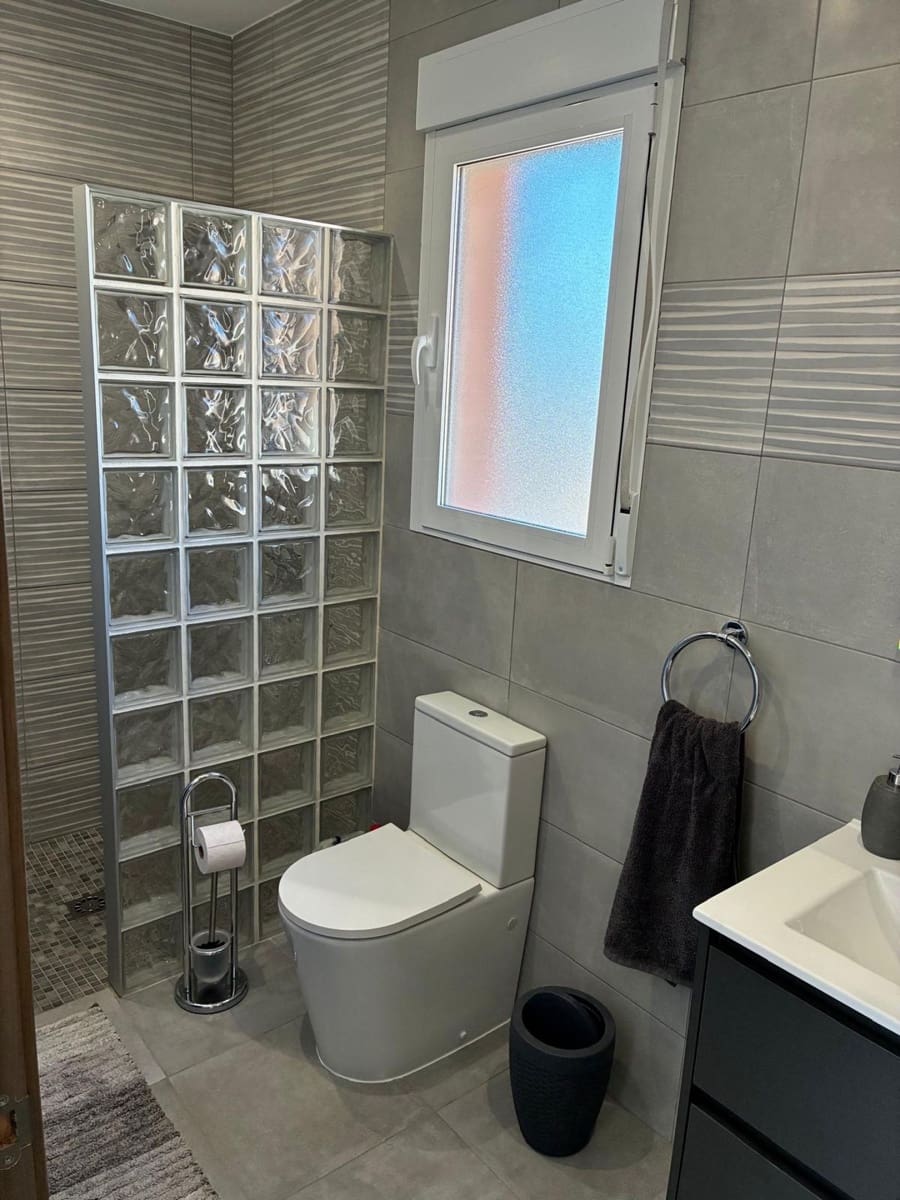 3 bedroom Villa for sale in Rojales with pool - € 298,500 (Ref: 9521854)