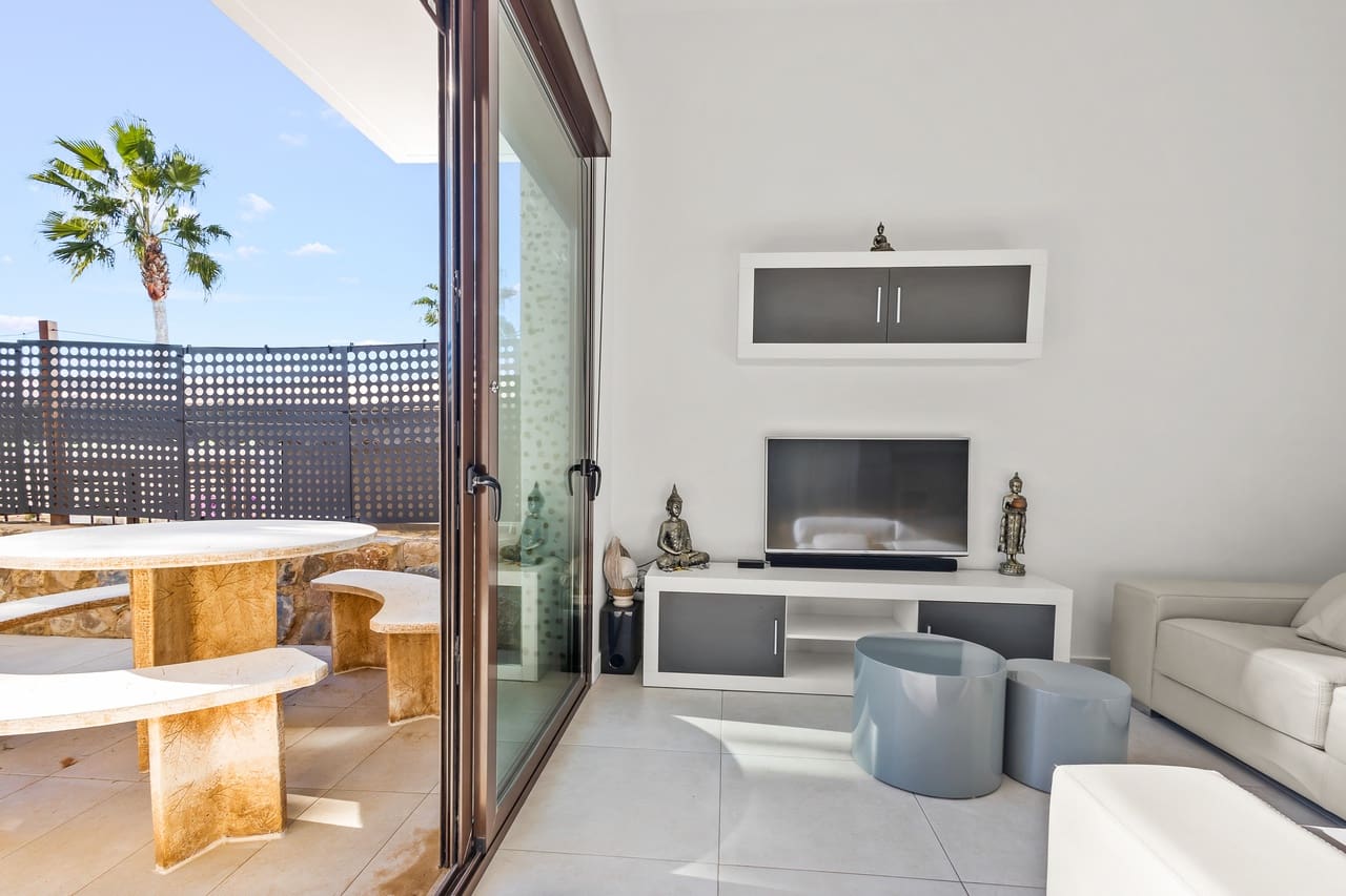 3 chambre Villa/Maison à vendre à Algorfa avec piscine garage - 349 995 € (Ref: 9559873)