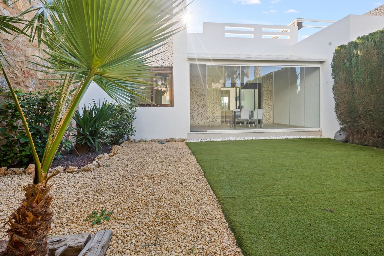 3 chambre Villa/Maison à vendre à Algorfa avec piscine garage - 349 995 € (Ref: 9559873)