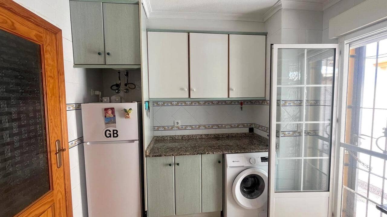 3 bedroom Townhouse for sale in Torrevieja with pool garage - € 215,000 (Ref: 9559878)