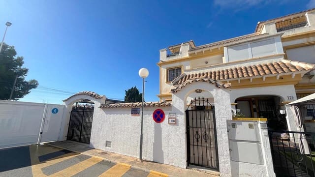 3 bedroom Townhouse for sale in Torrevieja with pool garage - € 215,000 (Ref: 9559878)
