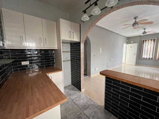 3 slaapkamer Villa te koop in Algorfa met zwembad - € 207.000 (Ref: 9559880)