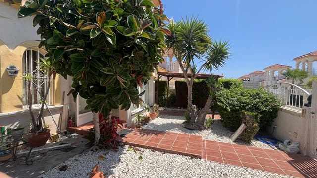 3 slaapkamer Villa te koop in Algorfa met zwembad - € 207.000 (Ref: 9559880)