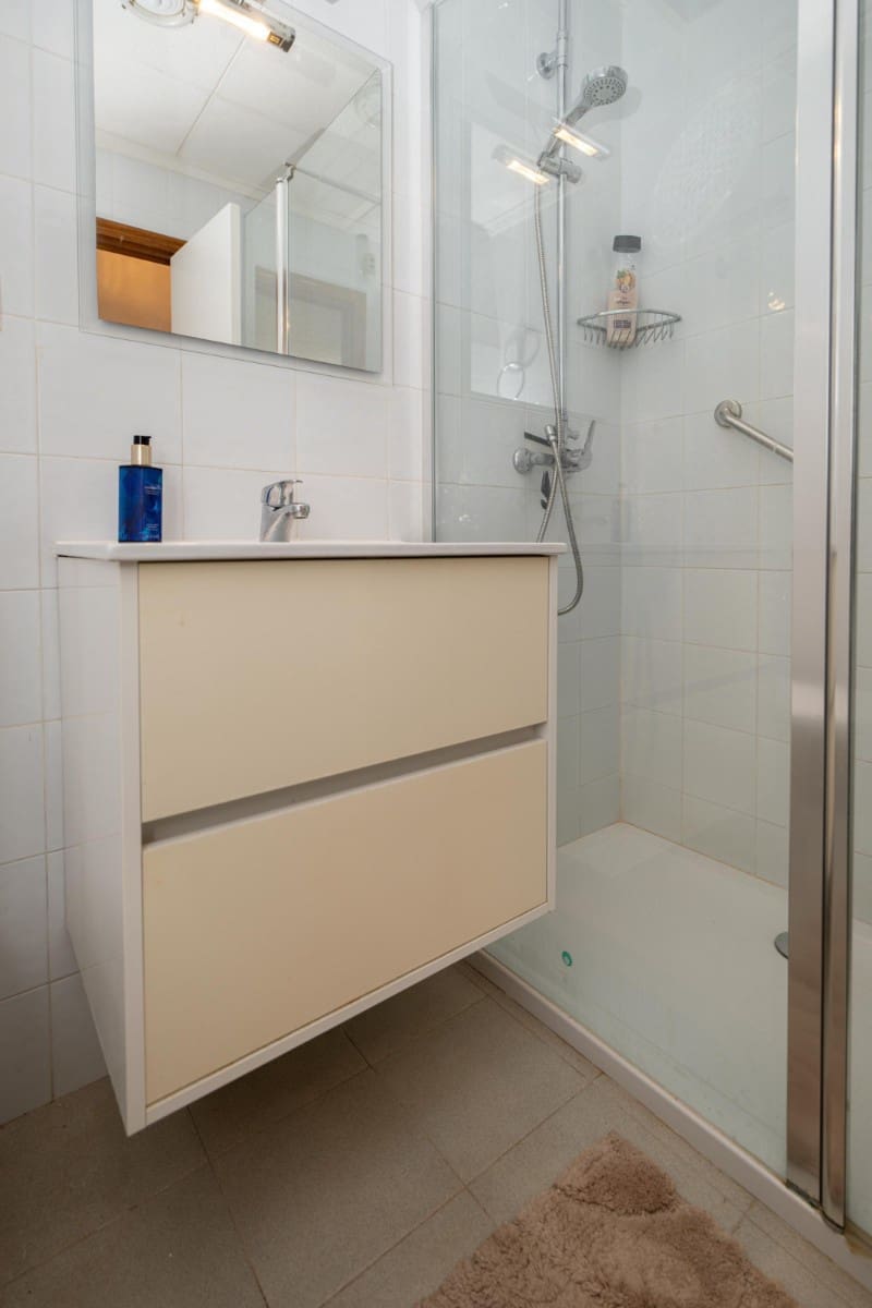 2 slaapkamer Huis te koop in Torrevieja - € 105.000 (Ref: 9562230)