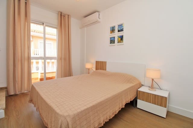 2 sovrum Hus till salu i Villamartin, Orihuela med pool - 179 000 € (Ref: 9570105)