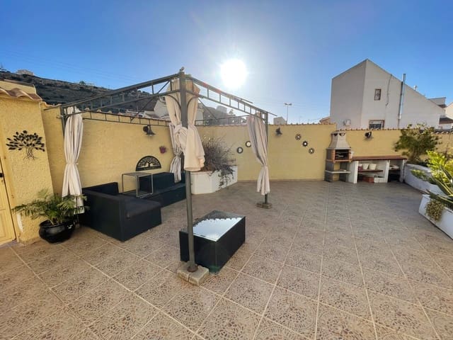 Chalet de 3 habitaciones en Ciudad Quesada, Rojales en venta con piscina garaje - 295.000 € (Ref: 9603628)