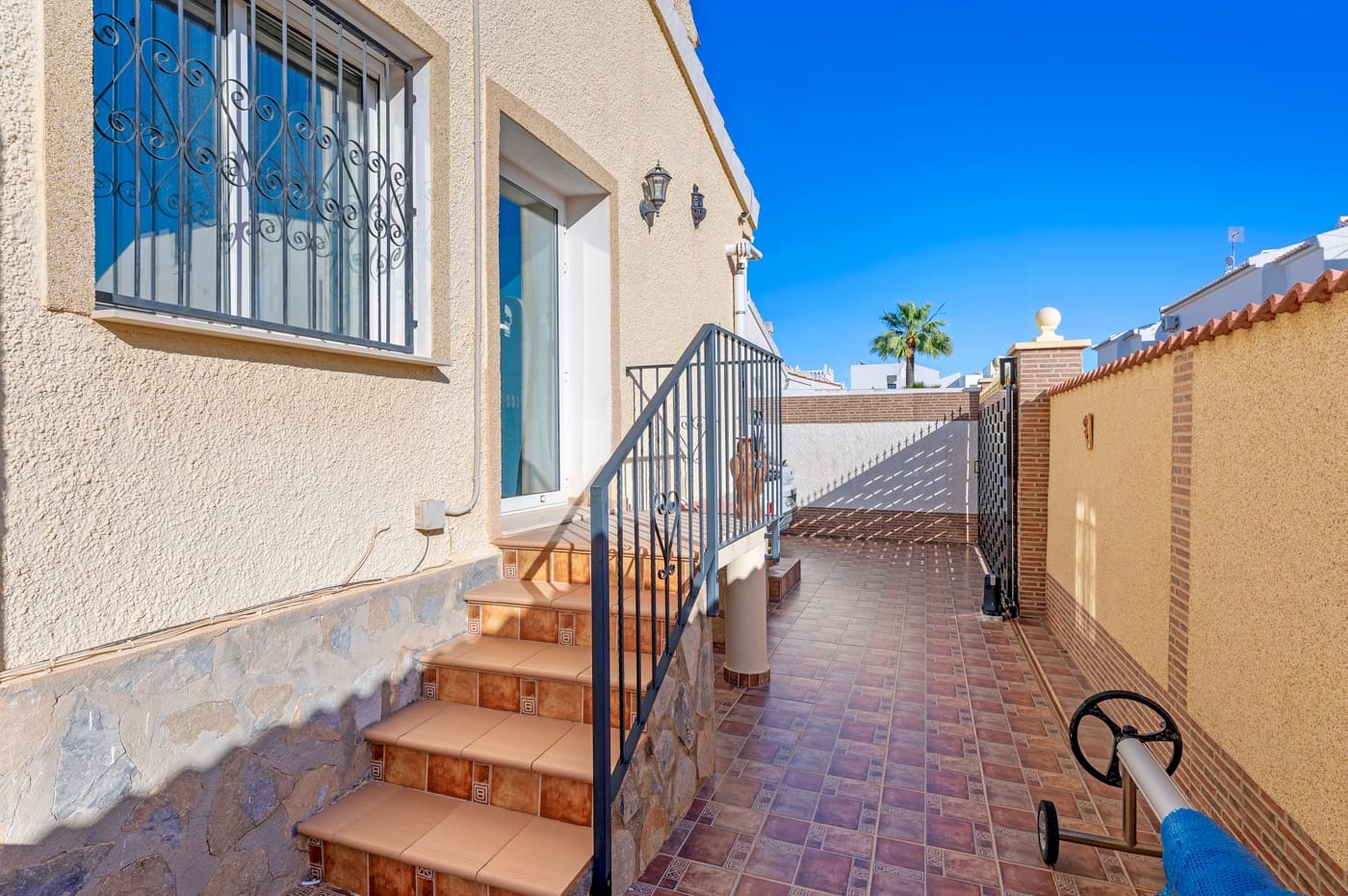 4 bedroom Villa for sale in Ciudad Quesada with pool - € 449,500 (Ref: 9606755)