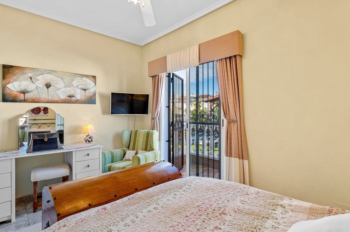 4 bedroom Villa for sale in Ciudad Quesada with pool - € 449,500 (Ref: 9606755)