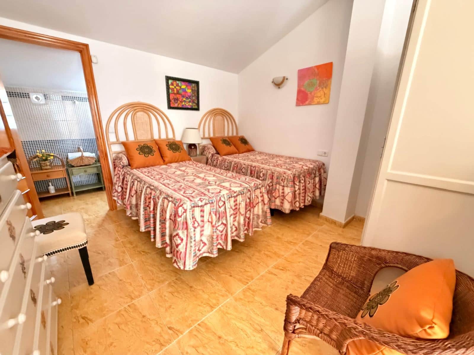 3 soveværelse Byhus til salg i Playa Flamenca med swimmingpool garage - € 177.000 (Ref: 9614594)