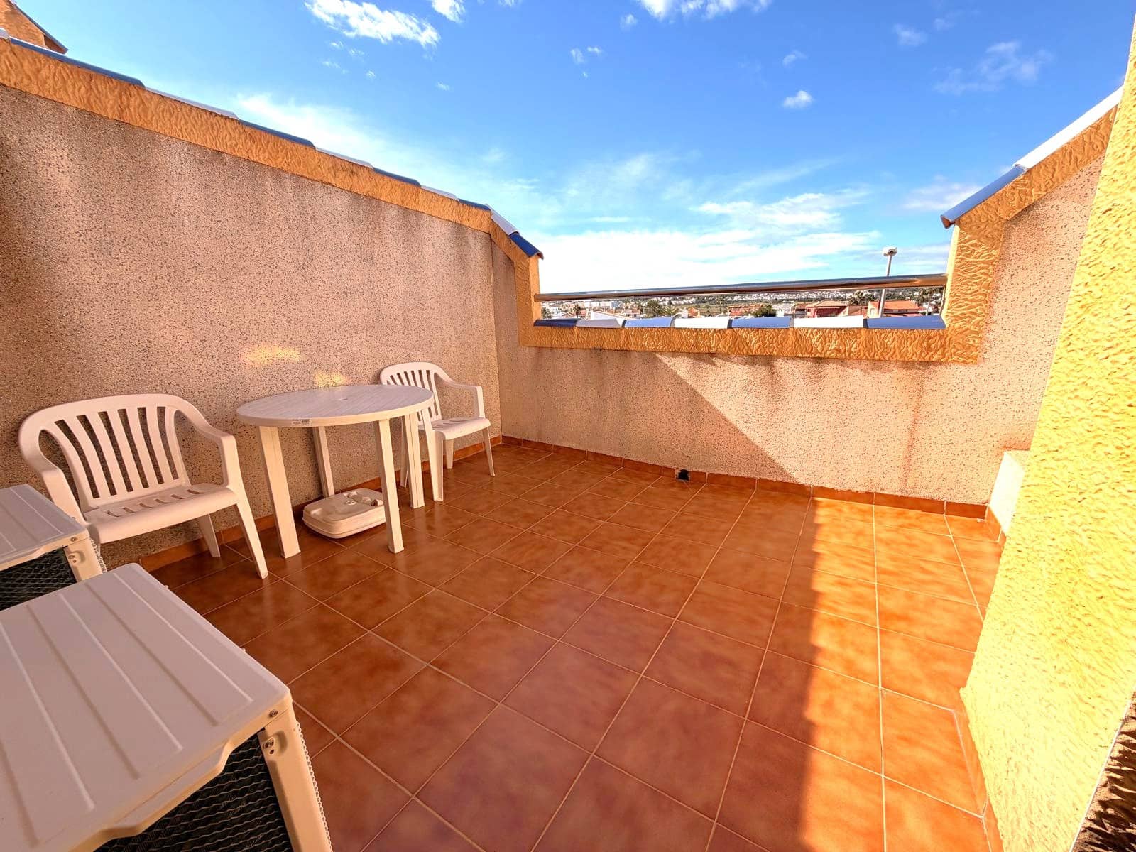 3 soveværelse Byhus til salg i Playa Flamenca med swimmingpool garage - € 177.000 (Ref: 9614594)