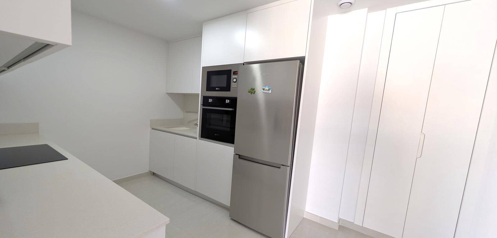 2 bedroom Apartment for sale in Torrevieja with pool - € 224,950 (Ref: 9614595)