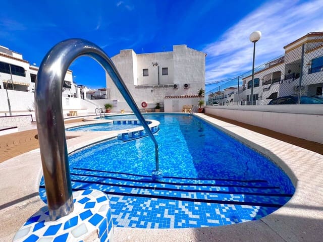2 soveværelse Lejlighed til salg i Vistabella, Orihuela med swimmingpool garage - € 125.000 (Ref: 9615623)